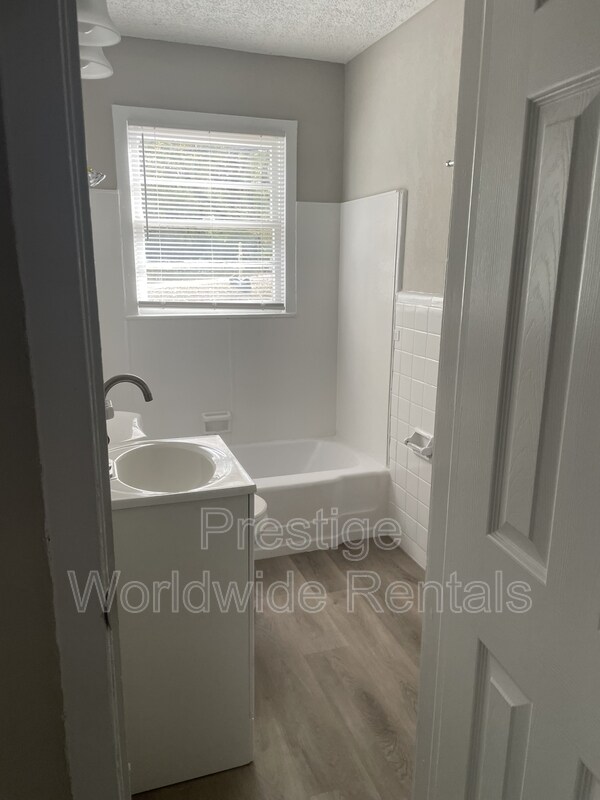 Building Photo - 849 Goodson Dr