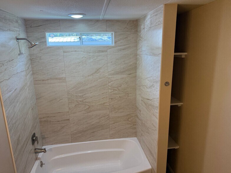 Building Photo - 8536 Honeywell Rd