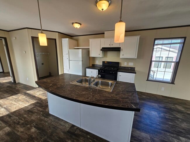 Primary Photo - 5973 Frederick St