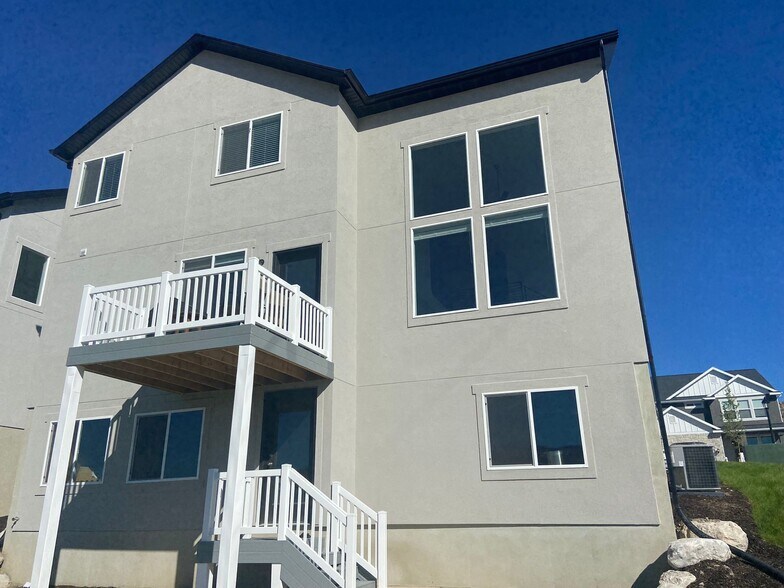 Building Photo - 1307 W Quailhill Rd