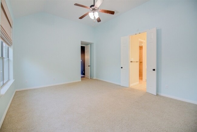 Building Photo - 158 N Almondell Way