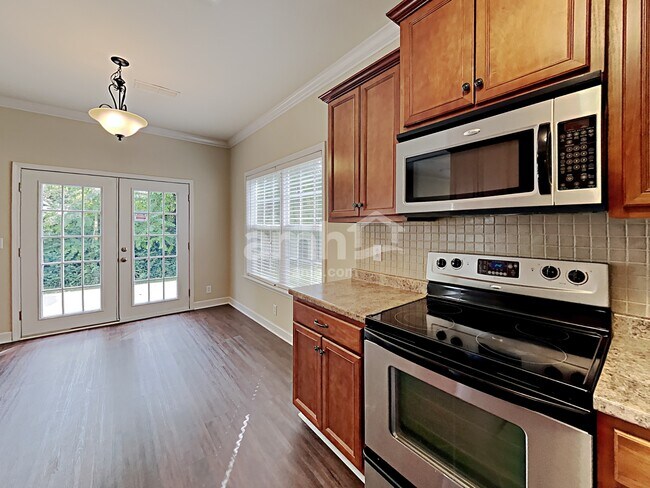 Building Photo - 5337 Cloister Dr