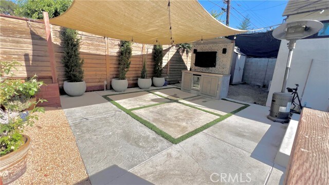 Building Photo - 5106 Crenshaw Blvd