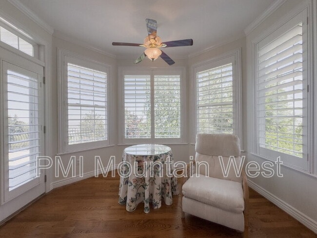 Building Photo - 49 E Fairway Dr