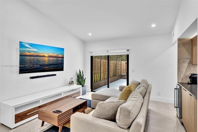 Building Photo - 9940 Watermill Cir