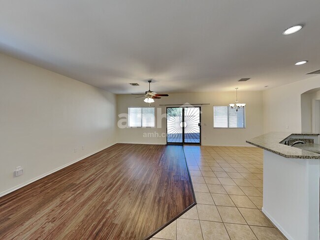 Building Photo - 6661 E Gehrig Ln