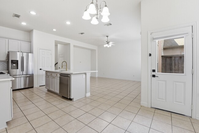 Building Photo - 16023 Powder Springs Ln