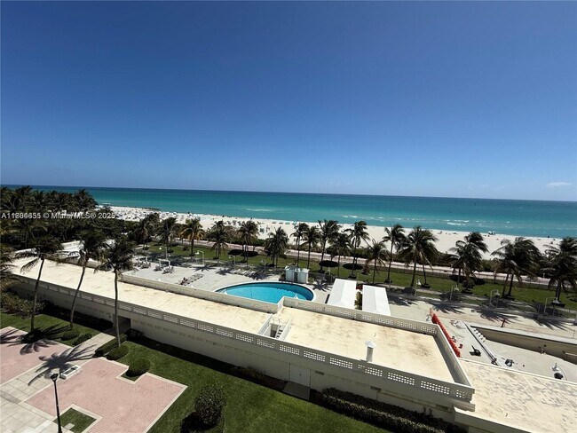 Building Photo - 2899 Collins Ave