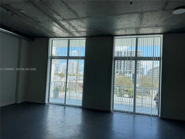 Building Photo - 2100 Van Buren St