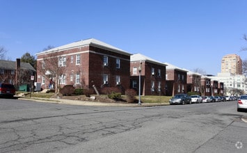 Building Photo - Kenmore Apartments