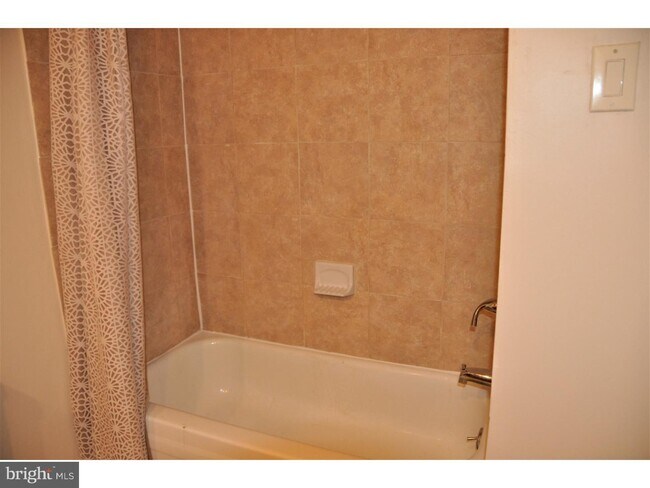 Bathroom - 22 Fitzwatertown Rd