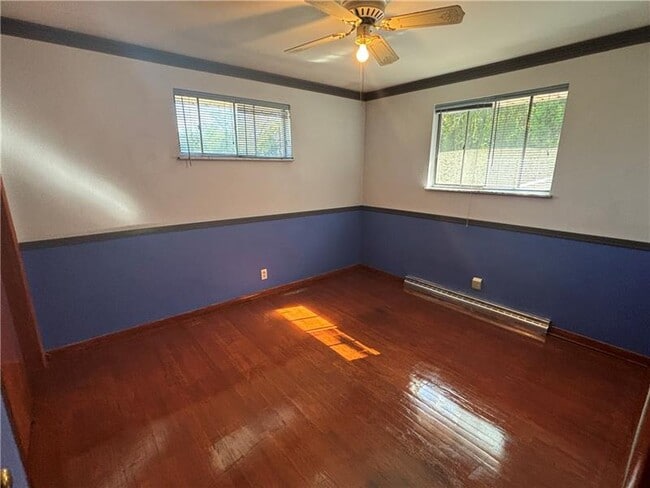 Building Photo - 96 Moger Dr