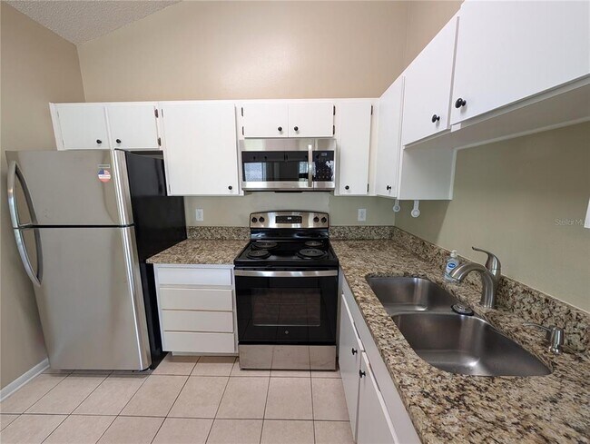 Building Photo - 3002 W Cleveland St