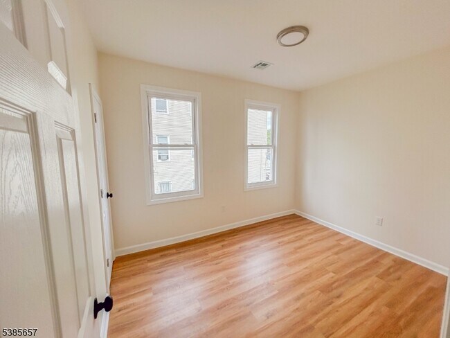 Building Photo - 261 22nd St