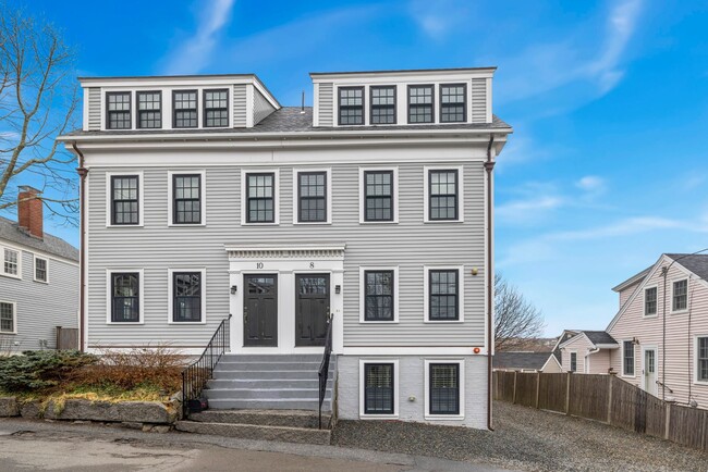 Building Photo - WINTER RENTAL: Portside Glimpse