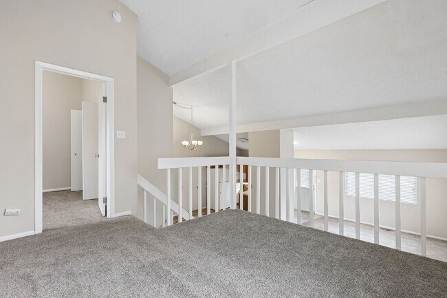 Building Photo - 2390 Middleton Ct