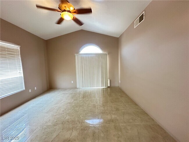 Building Photo - 9522 Lavarun Ct