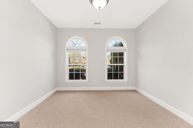 Building Photo - 3329 Rosecliff Trace NE