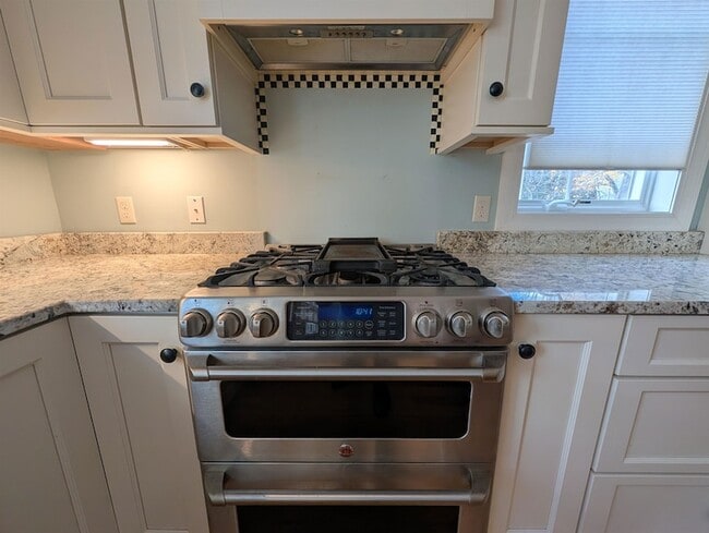 Building Photo - 119 Mill Rd