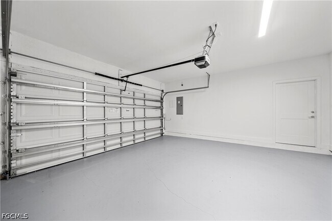Building Photo - 13104 Georges Cay Pl