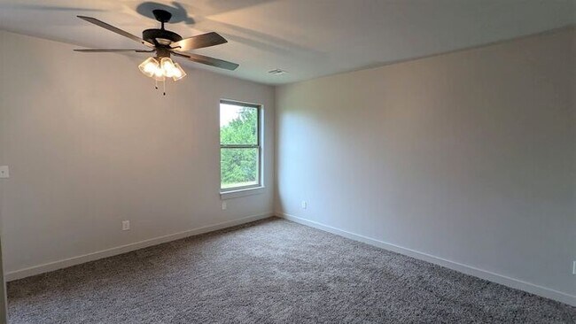 Building Photo - 2 Bed 2 Bath 1 Car Garage in the Eastpointe Village Moore, OK