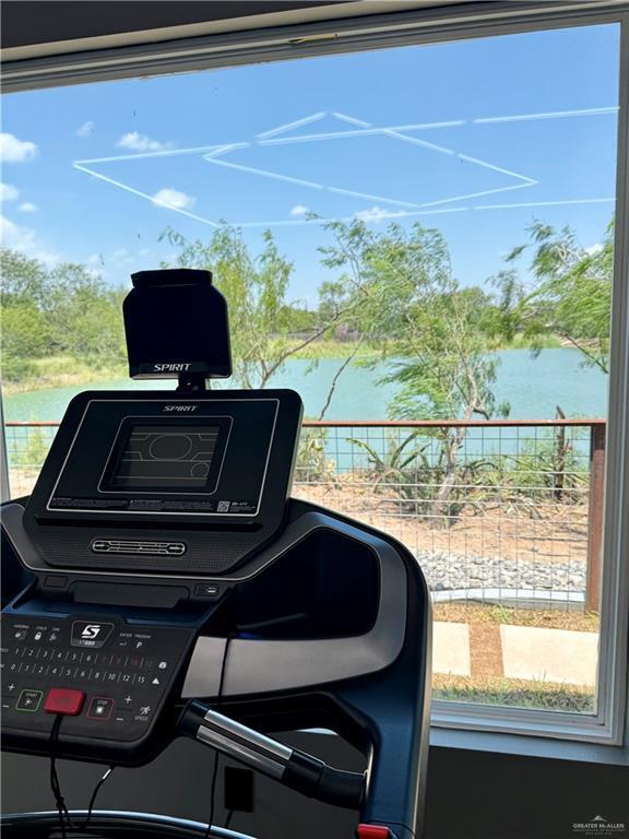 Building Photo - 11 Hawthorne Ave