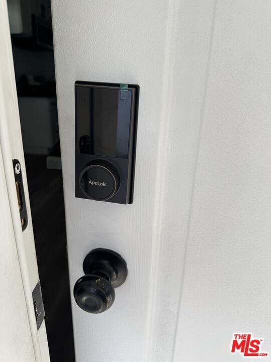 Building Photo - 446 N California St