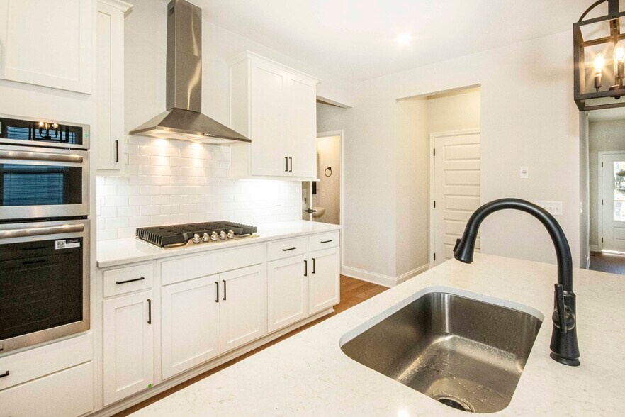 Building Photo - 12717 Duckfoot Ln