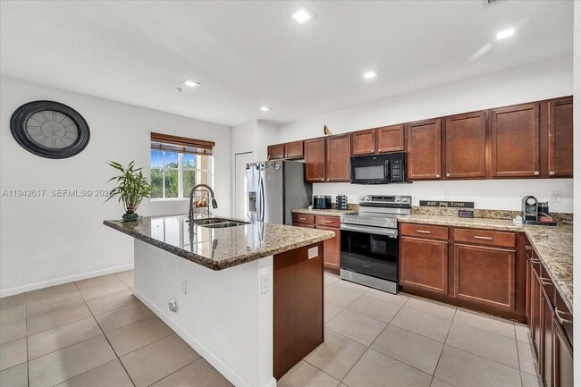 Building Photo - 14229 SW 274th St