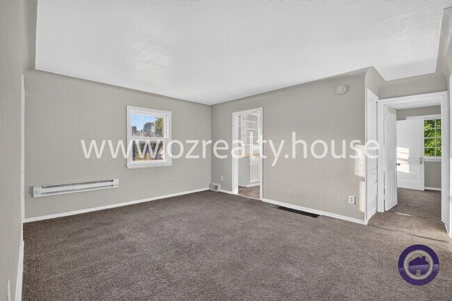 Building Photo - 1263 Crestwood Rd