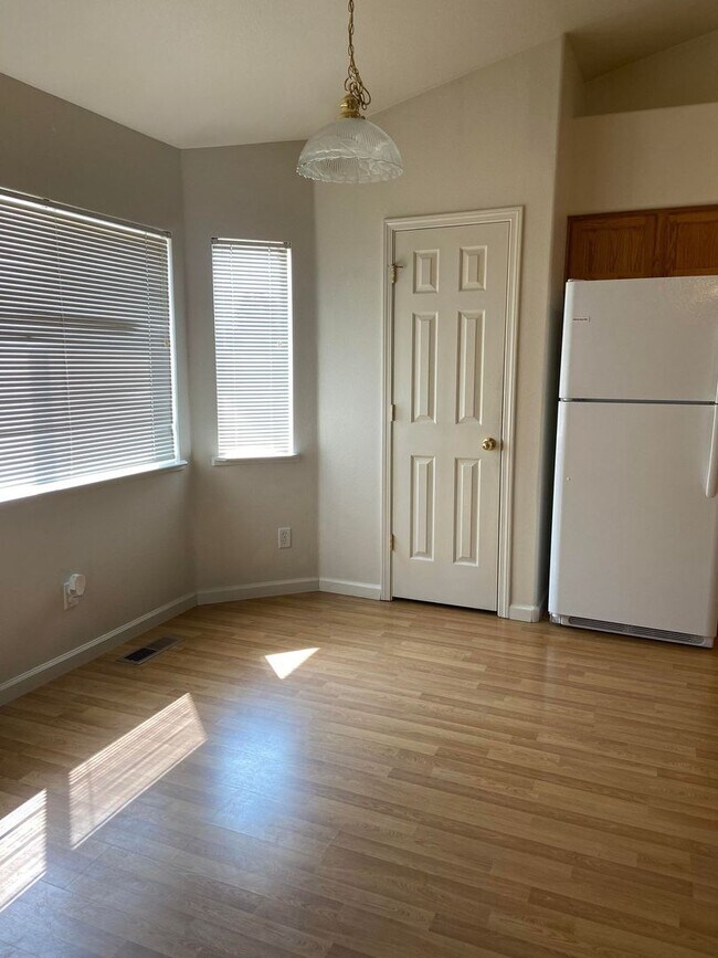 Building Photo - Now Available -  4bedroom home in Fallon! Schedule future tour to view home. Move in special!