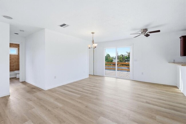 Building Photo - 515 46th St W