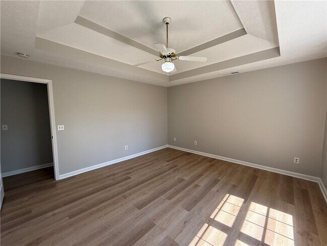 Building Photo - 979 Sugar Crossing Ln