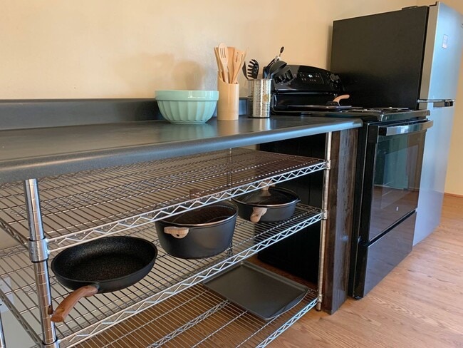 Building Photo - Beautiful Oceanfront 1 Bedroom Unit on Kaloli Point