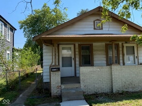 Building Photo - 1533 Kappes St