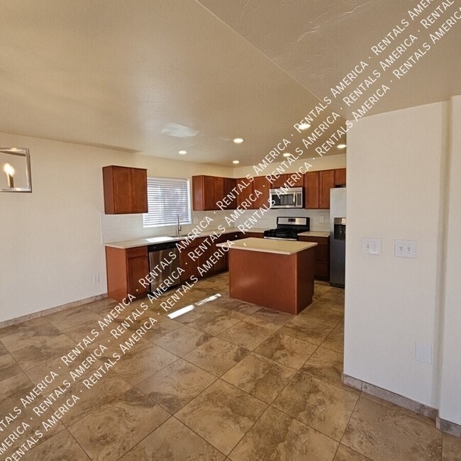 Building Photo - 3460 W Sky Ridge Loop