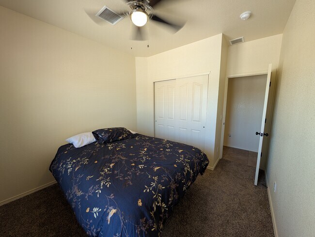 Building Photo - 5604 New Castle Ct