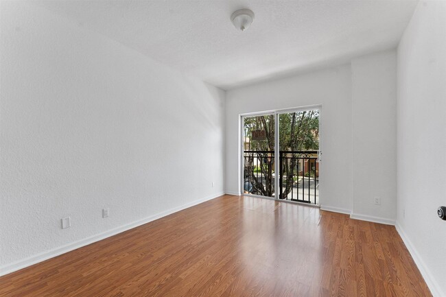Building Photo - 1407 S Santa Catalina Cir