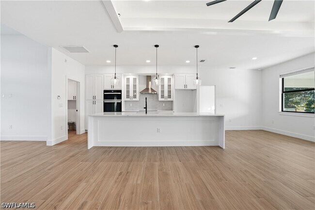 Building Photo - 3903 15th St SW