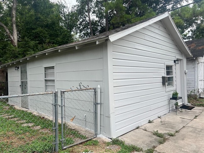 Building Photo - 4110 Michaux St