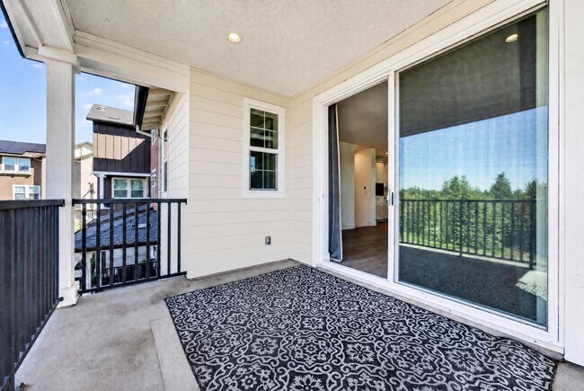 Building Photo - 1441 Julia Ln