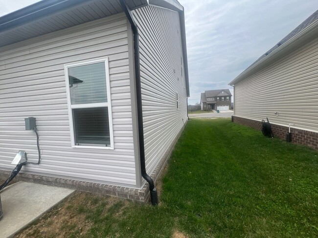 Building Photo - 312 Traywick Pl