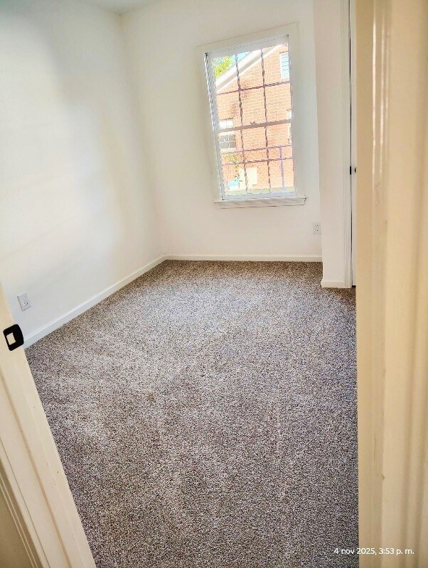 Building Photo - 130 E Witcher Ln