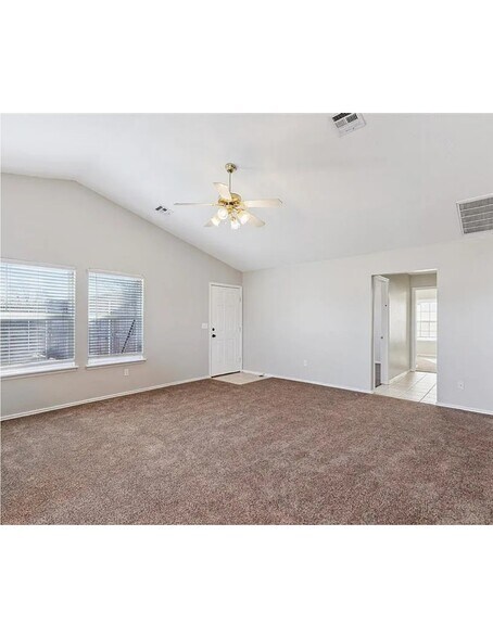 Building Photo - 604 Welston Cir