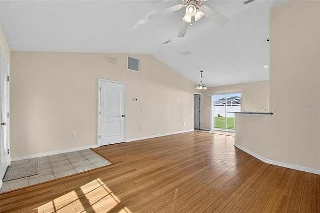Building Photo - 9 Lytton Ln
