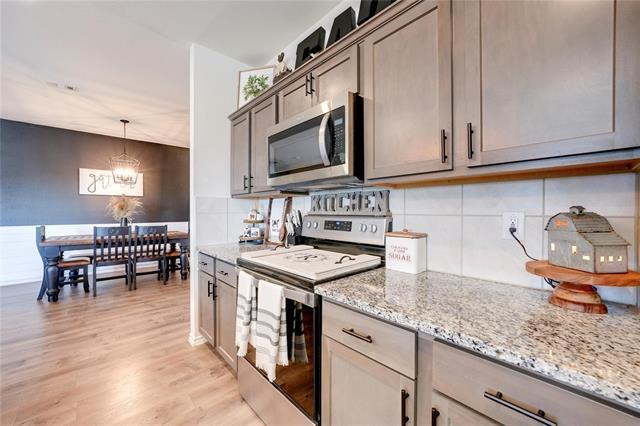 Building Photo - 830 Rustic Way