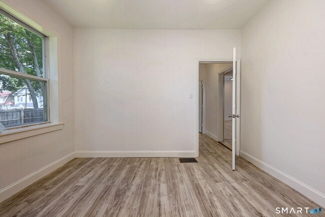Building Photo - 330 Naugatuck Ave