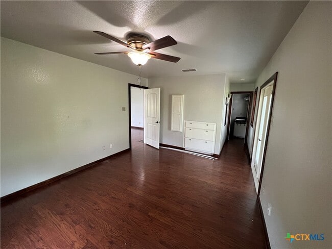 Building Photo - 2955 E Amity Rd