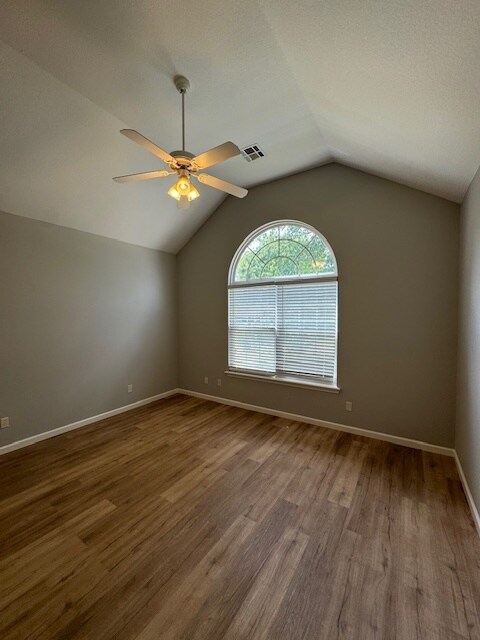 Building Photo - 1109 N Wren Dr