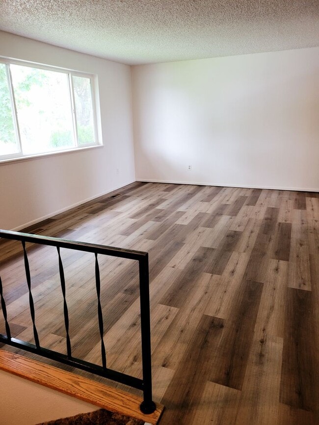 Building Photo - House located in West Valley